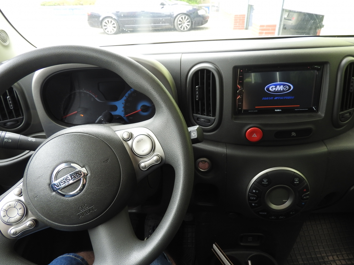 Nissan Cube.jpg